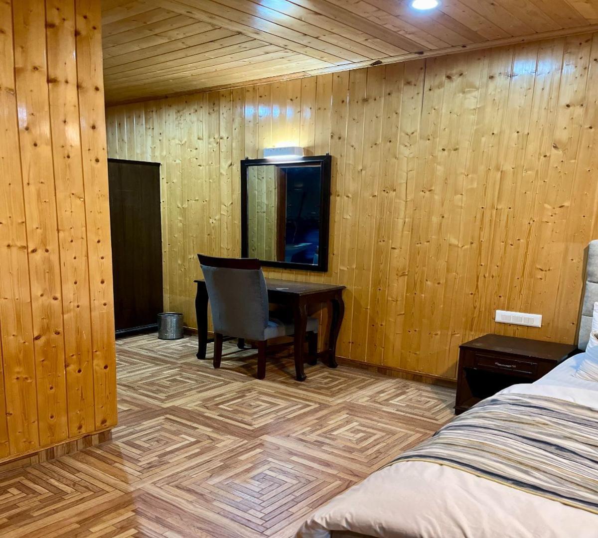 Snow Range Resort And Cottage Vashist Exteriör bild