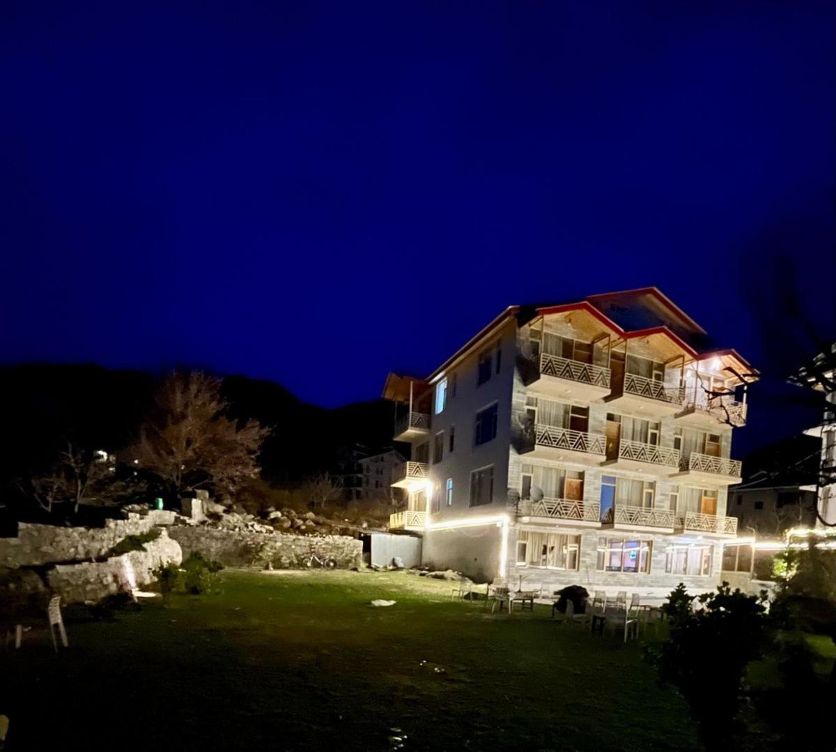 Snow Range Resort And Cottage Vashist Exteriör bild